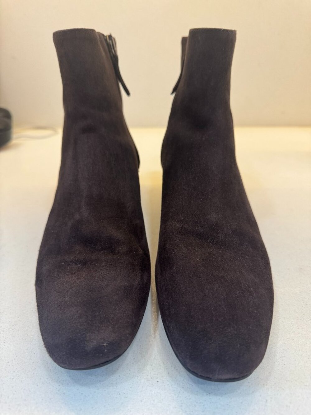 Aquatalia "Ulyssa" brown suede boots sz 9 Retails at $495 1.5" heel